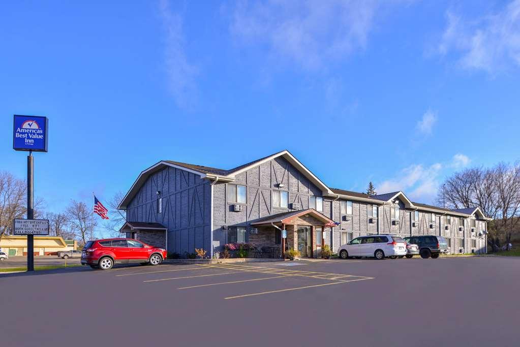 Americas Best Value Inn & Suites Detroit Lakes Exteriér fotografie