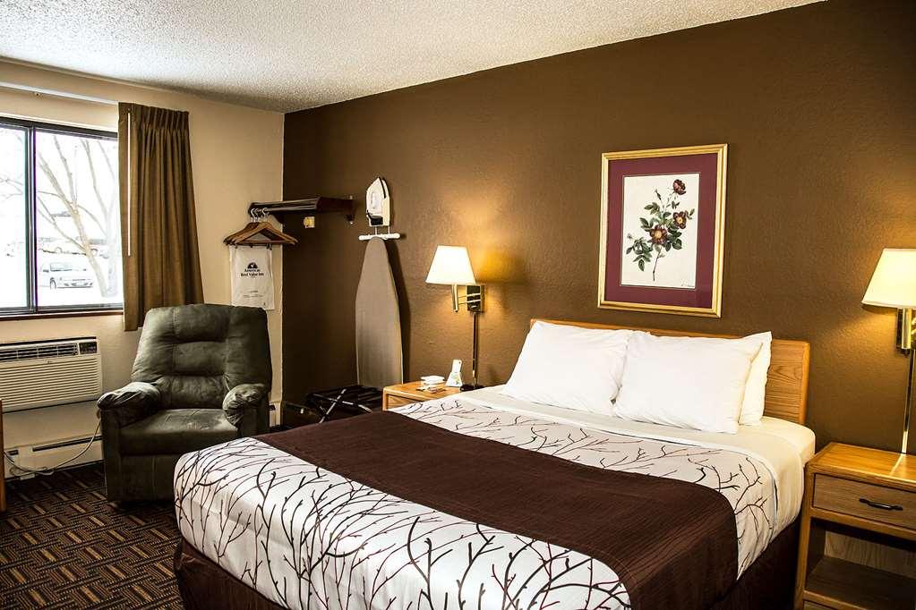 Americas Best Value Inn & Suites Detroit Lakes Pokoj fotografie