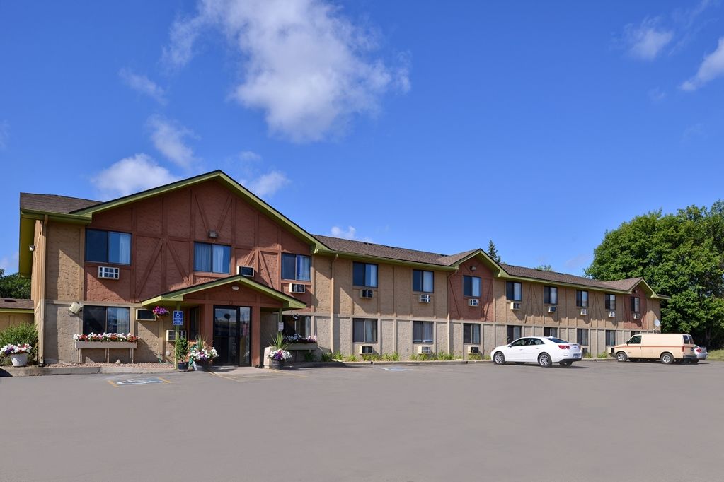 Americas Best Value Inn & Suites Detroit Lakes Exteriér fotografie