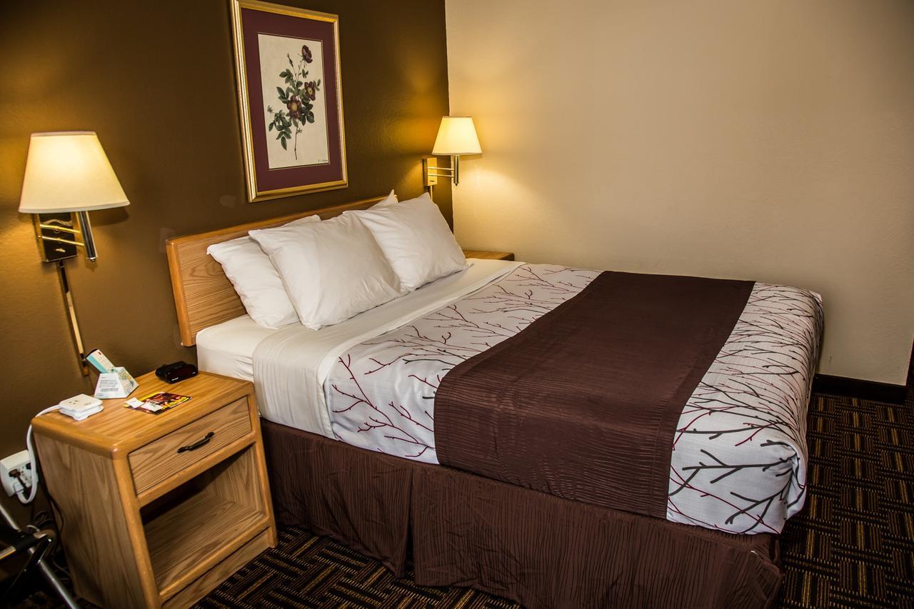 Americas Best Value Inn & Suites Detroit Lakes Exteriér fotografie
