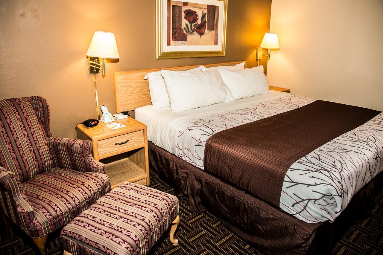 Americas Best Value Inn & Suites Detroit Lakes Exteriér fotografie